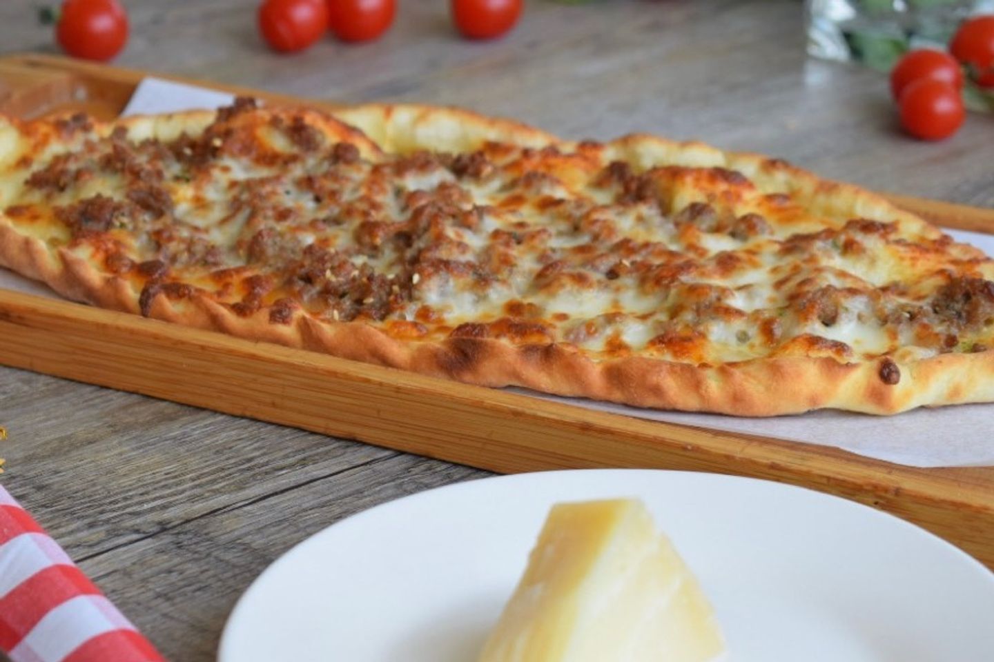 Beda Meat With Cheese