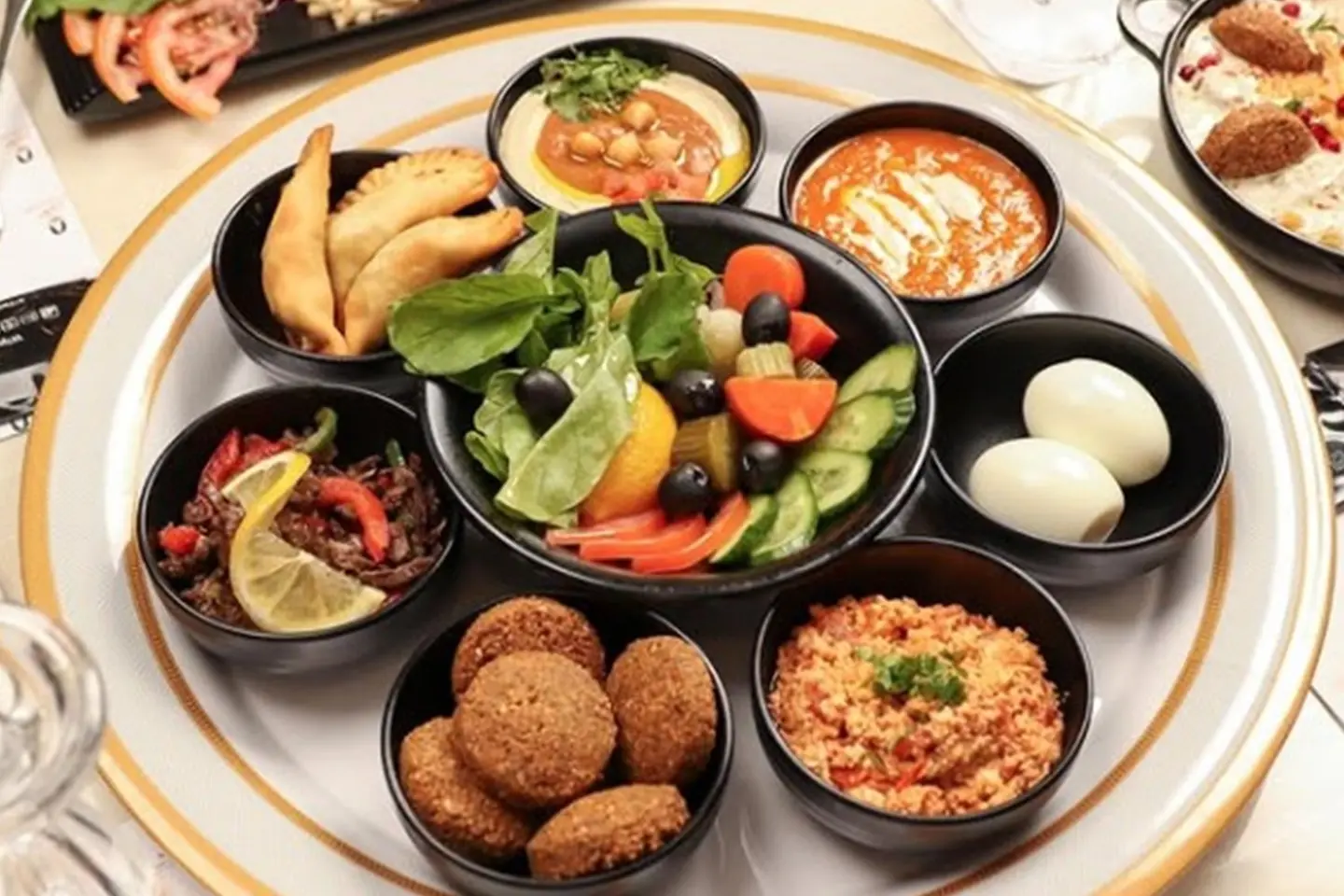 طبق فطور مشكل