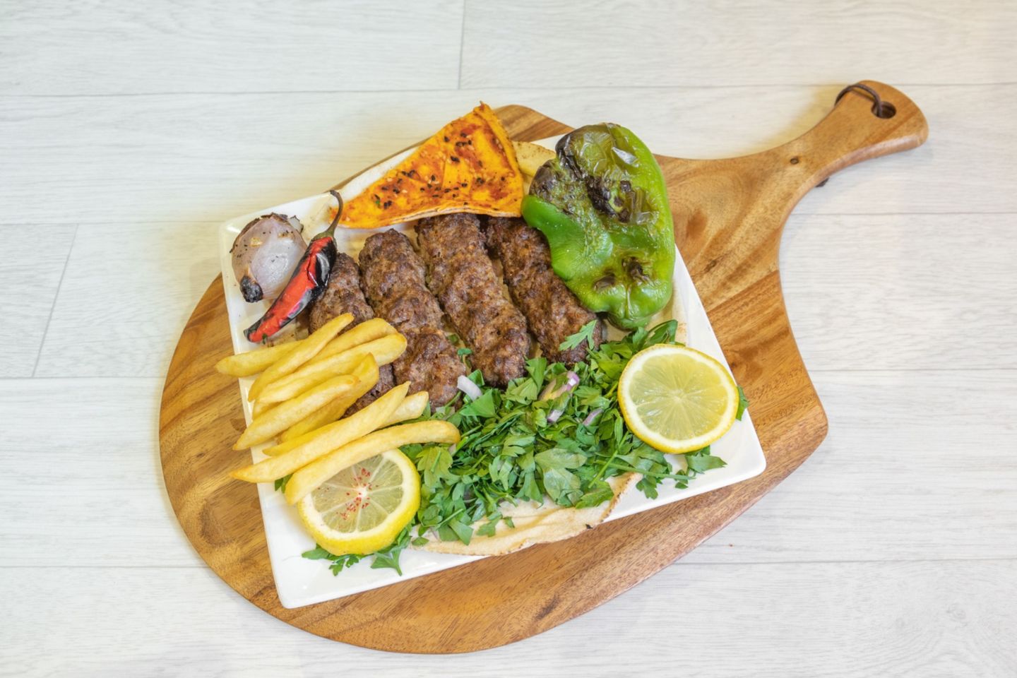 ساندوتش كباب لحم