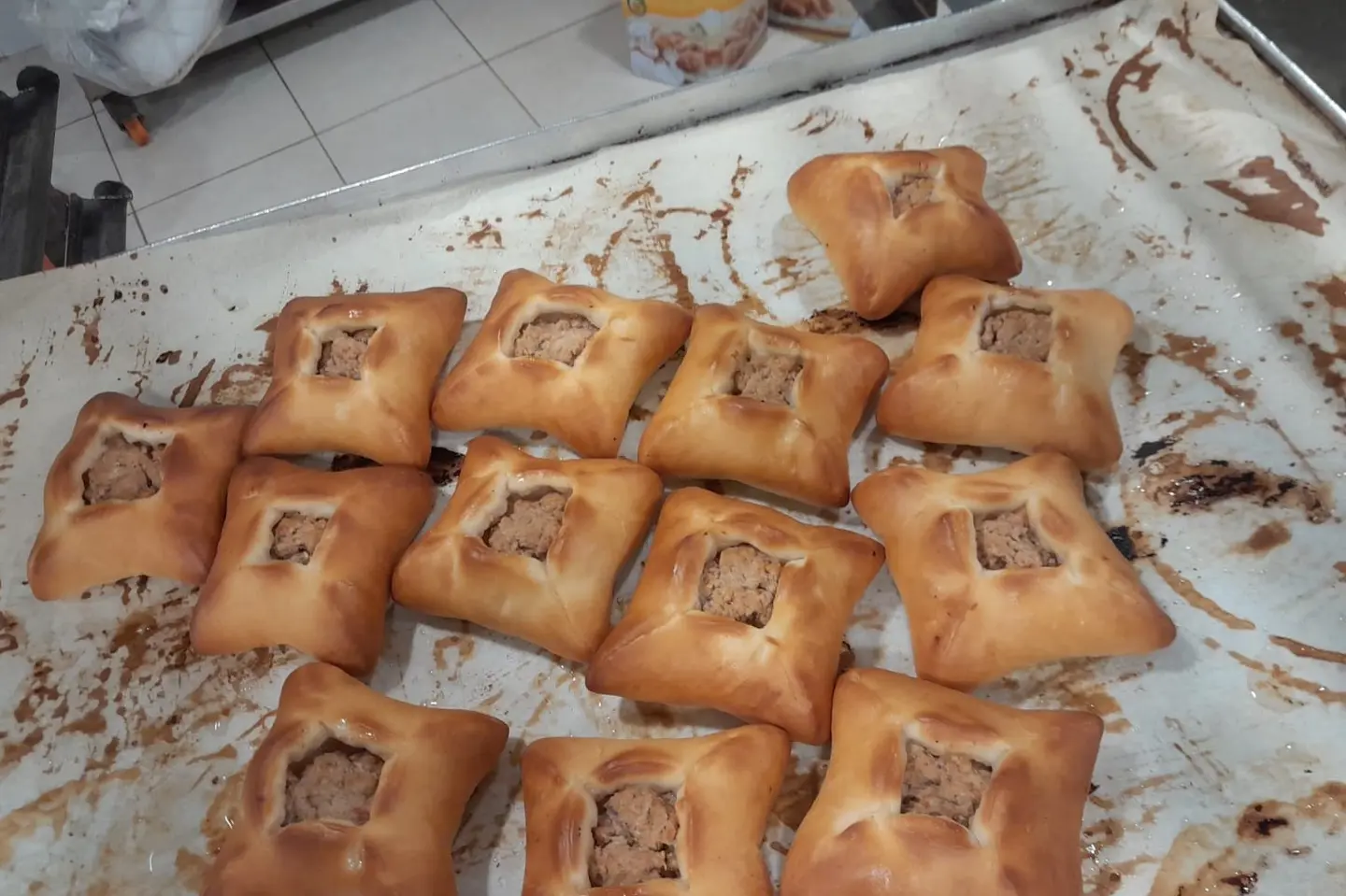 معجنات لحمة