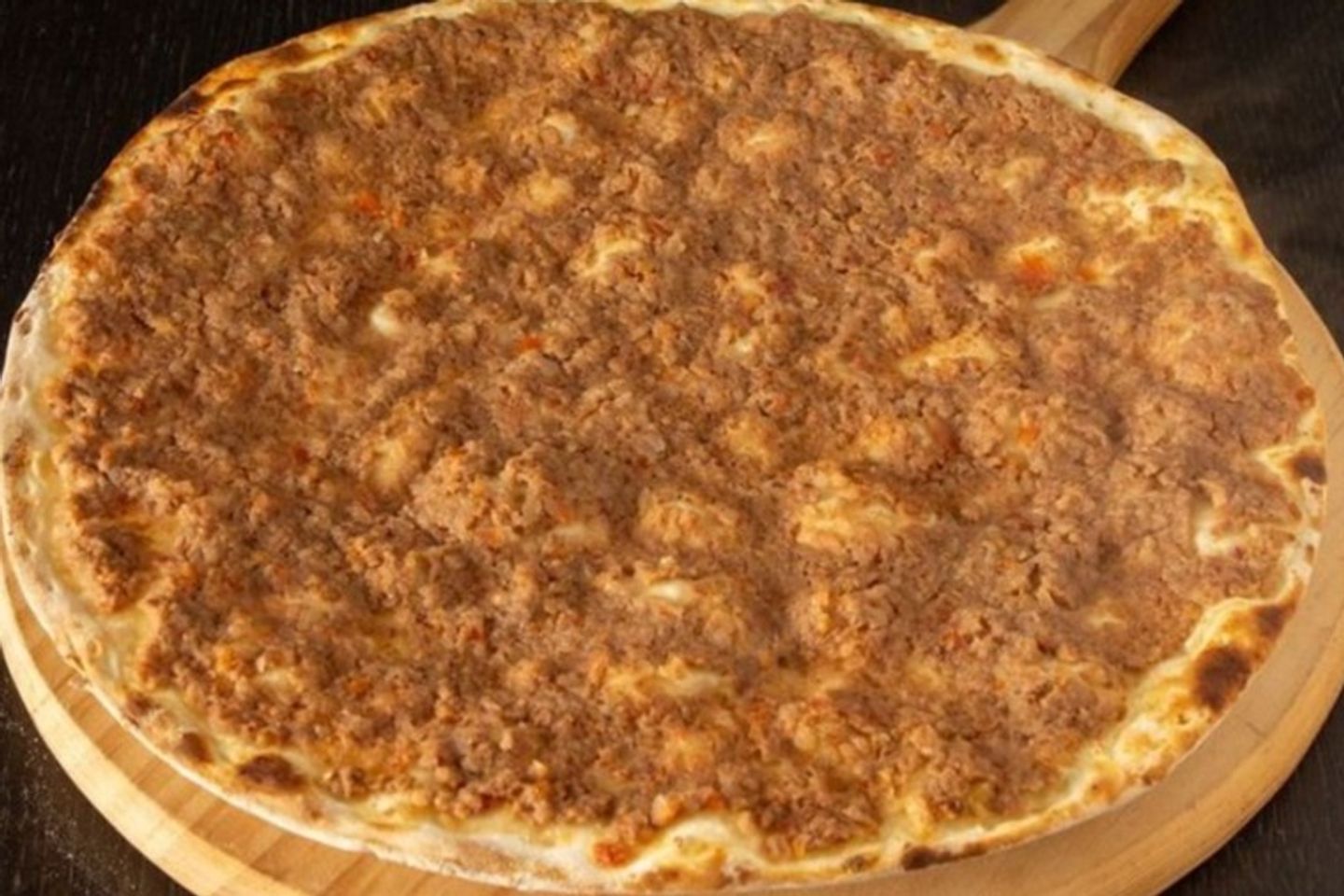 لحمة بالعجين