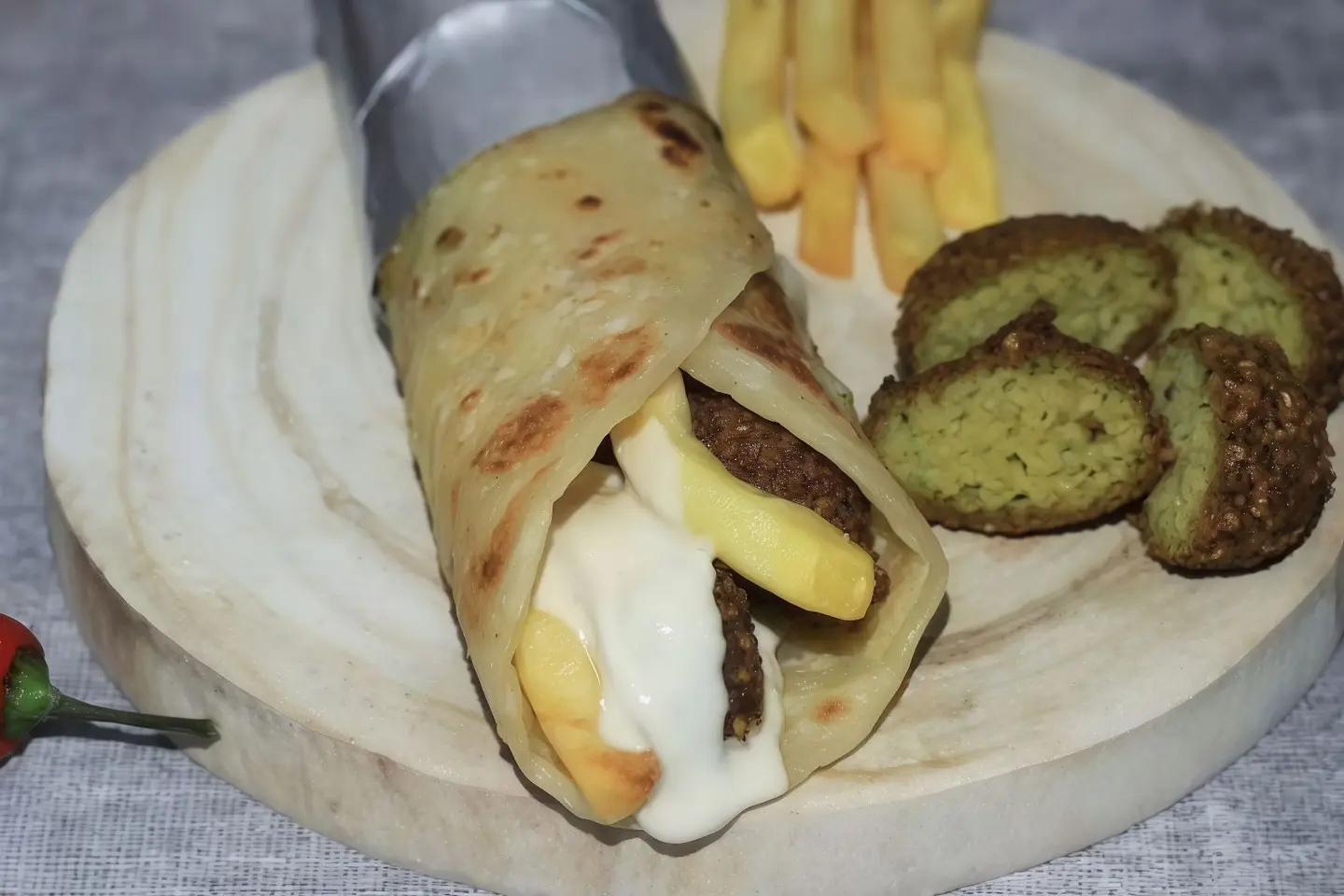فلافل و الجبن