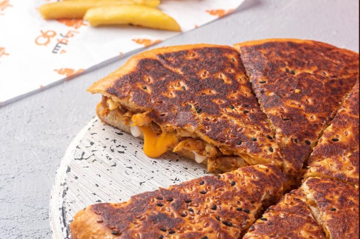 باشكا إيطالية بالجبنة
