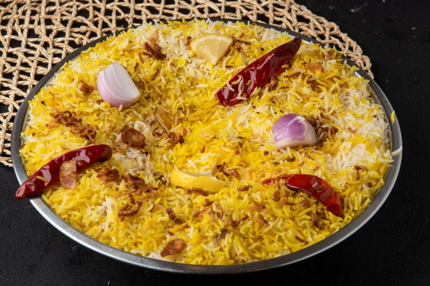 نفر ارز ابيض شعبي