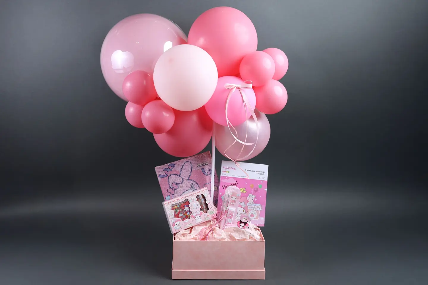 صندوق هدايا ميلودي مع البالونات