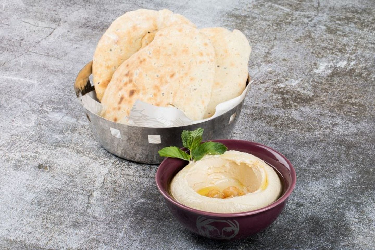 حمص بالحبق
