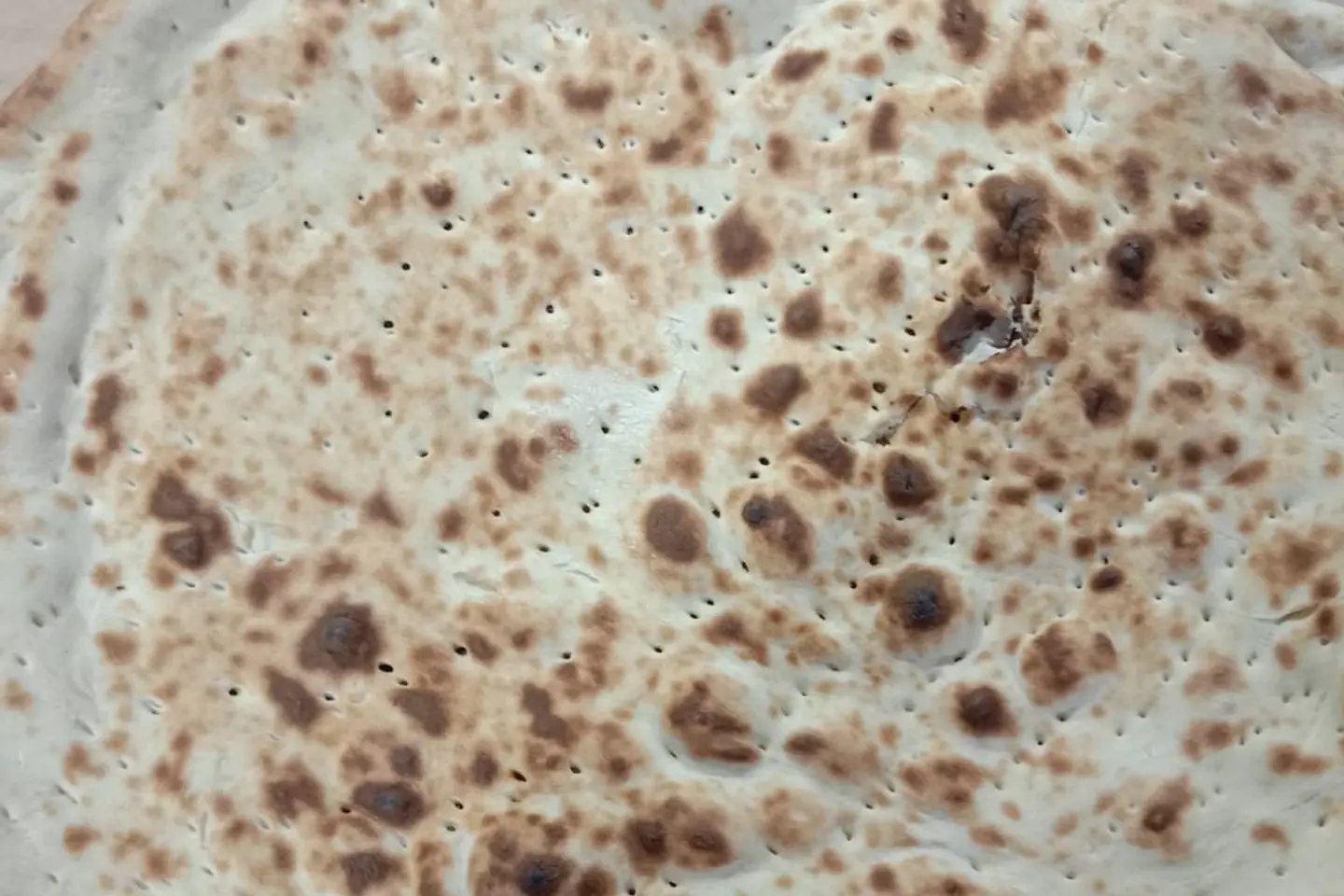 خبز تميس بالسكر