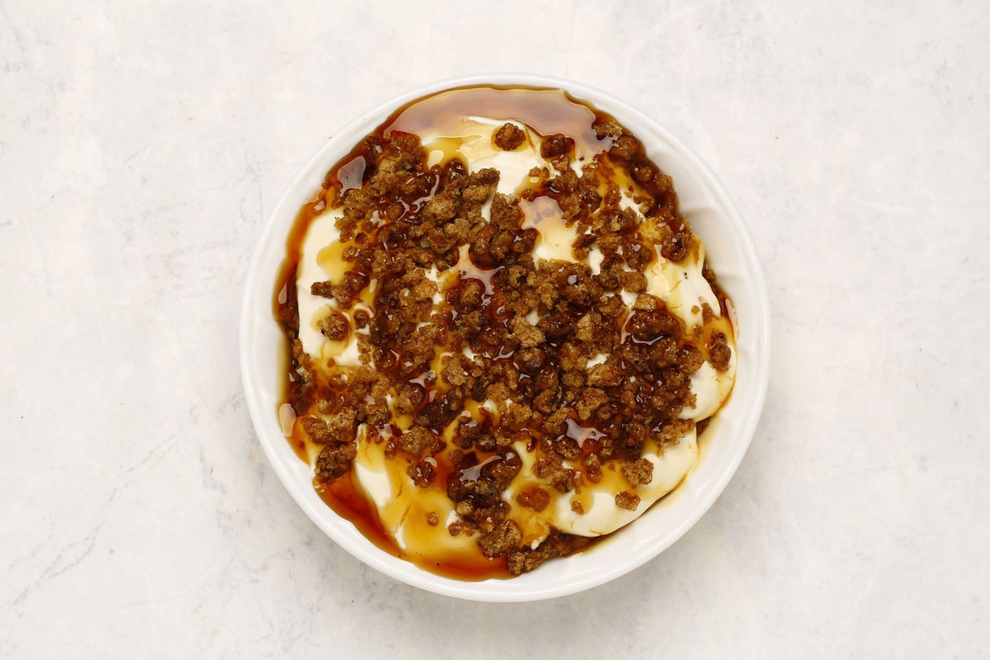 Dates Fattah With Cream And Honey