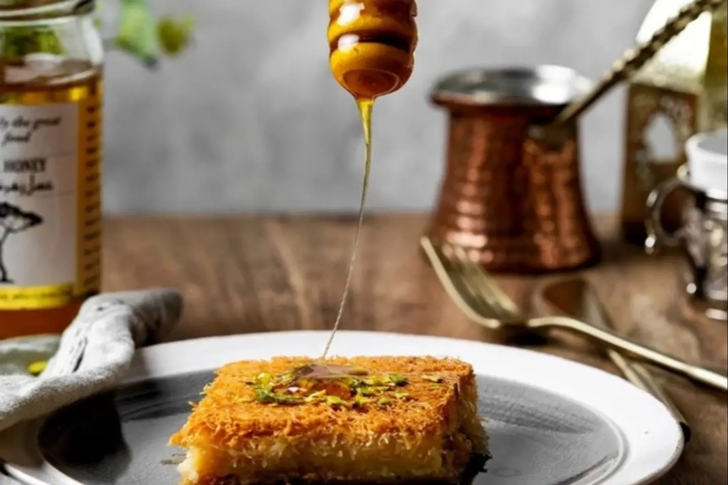 Kunafa With Honey & Cream