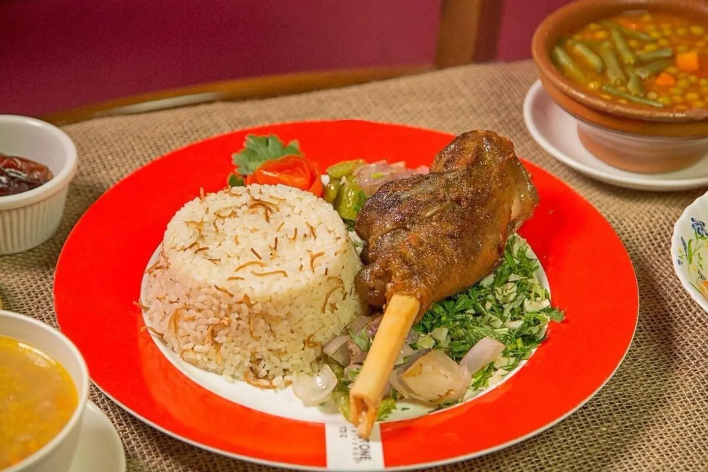 وجبة لحمه موزه