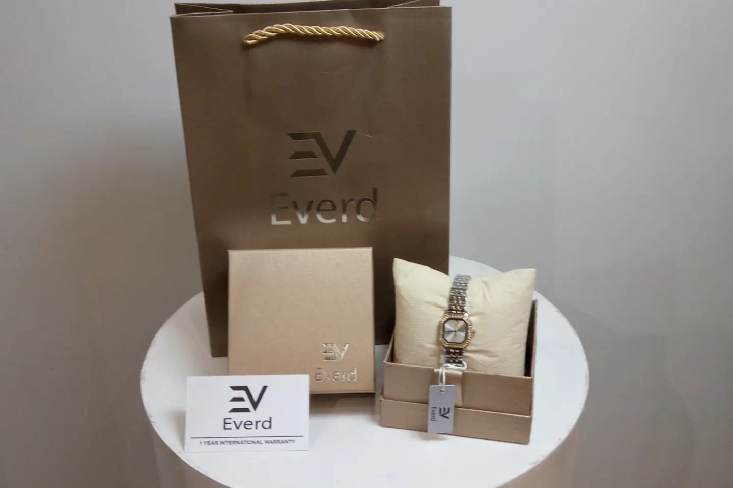 Girl Watch Brand Everd Number 35