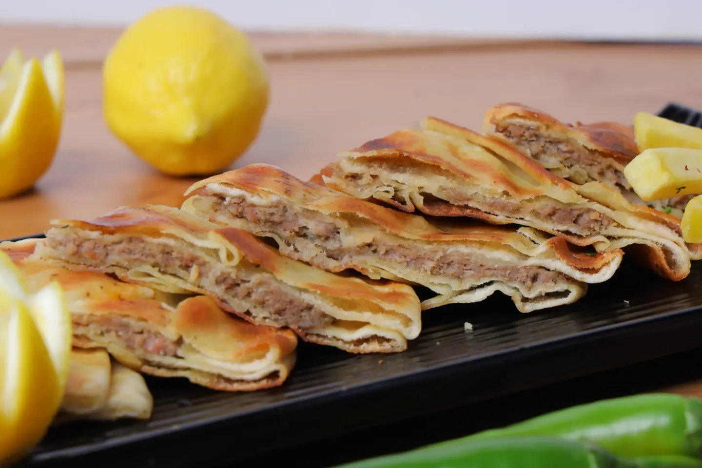 عرائس لحم