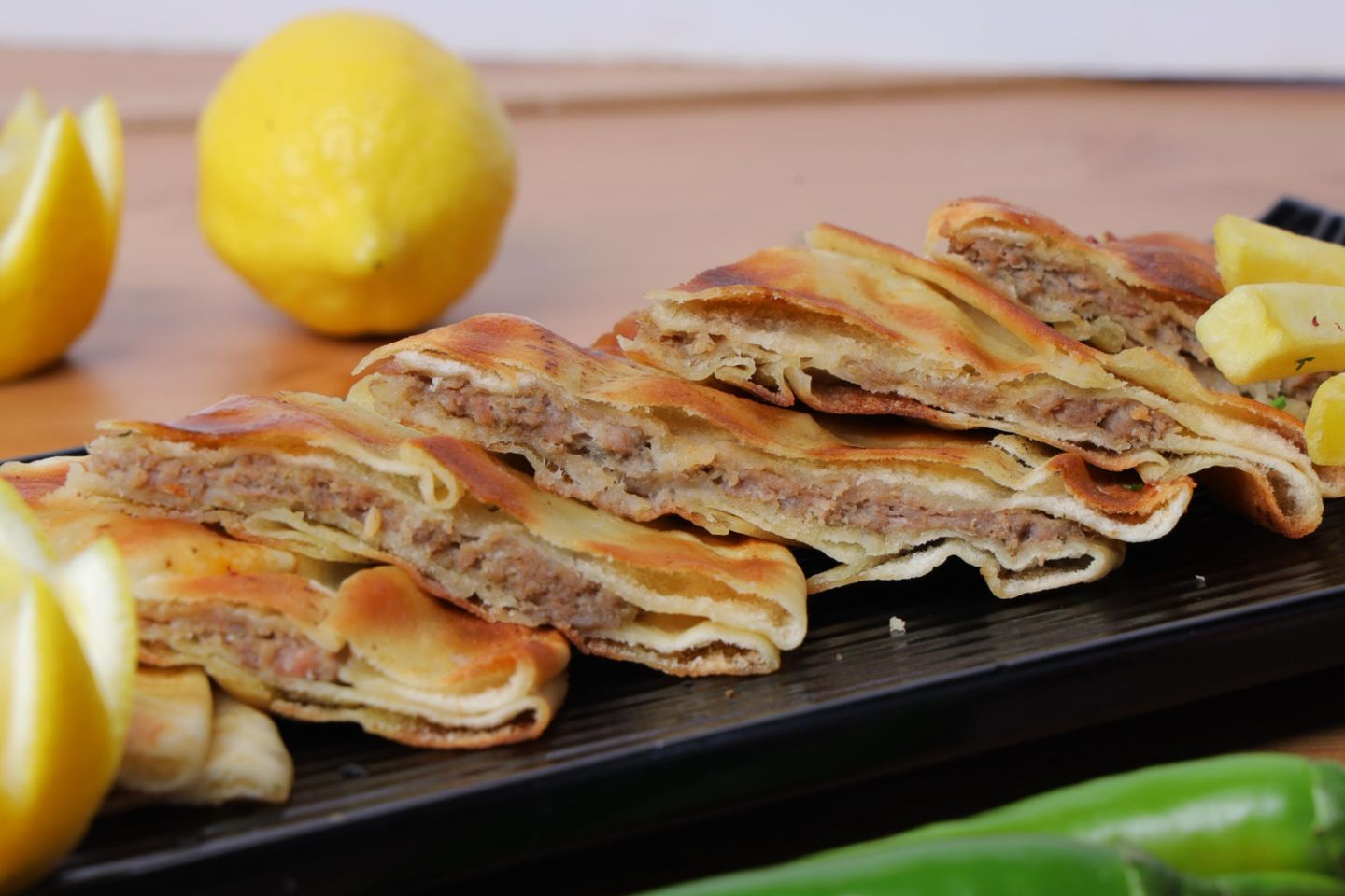 عرائس لحم