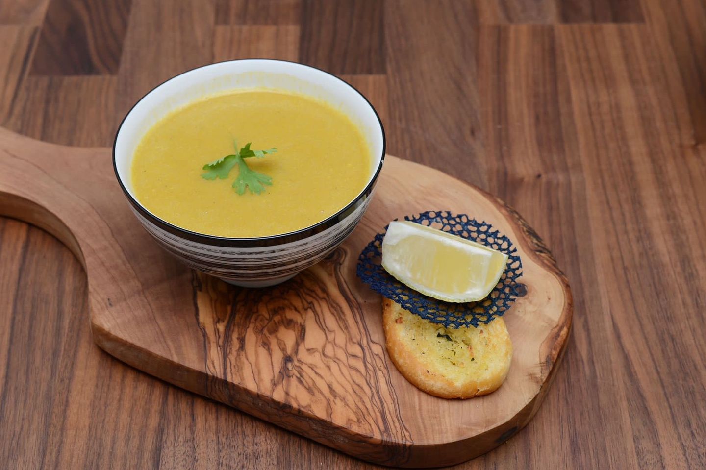 شوربة العدس