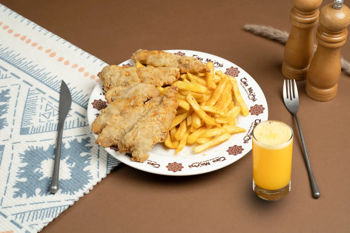 شيش طاووق+ بطاطس + عصير برتقال