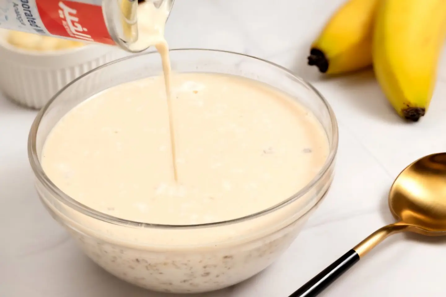 معصوب حليب مع القشطة