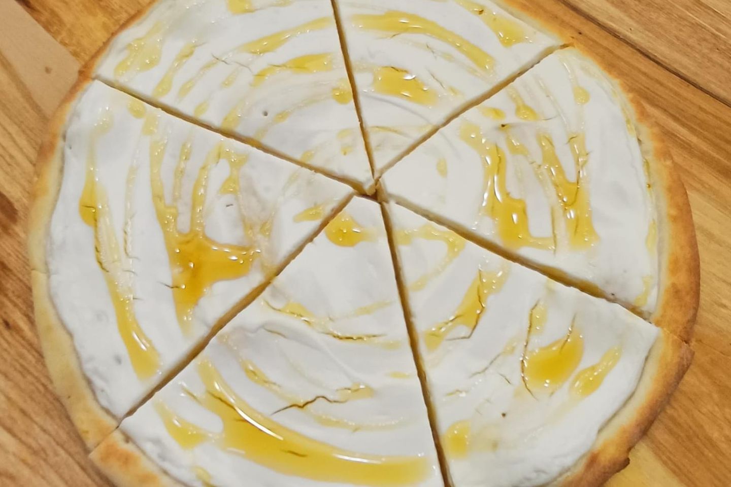 لبنة مع العسل