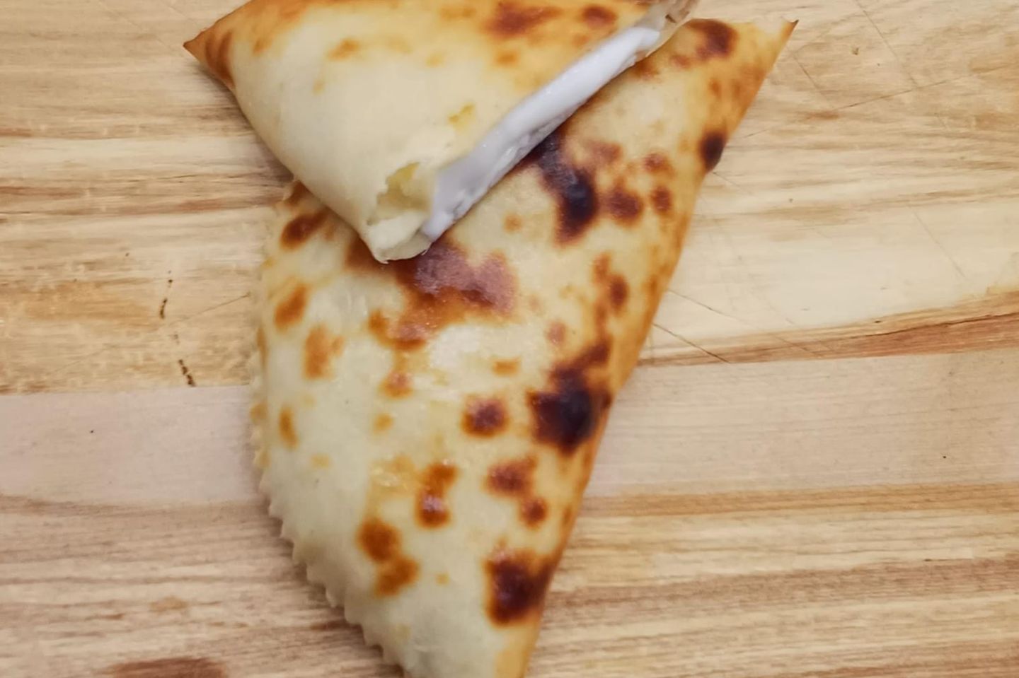 فطيرة جبن سائل