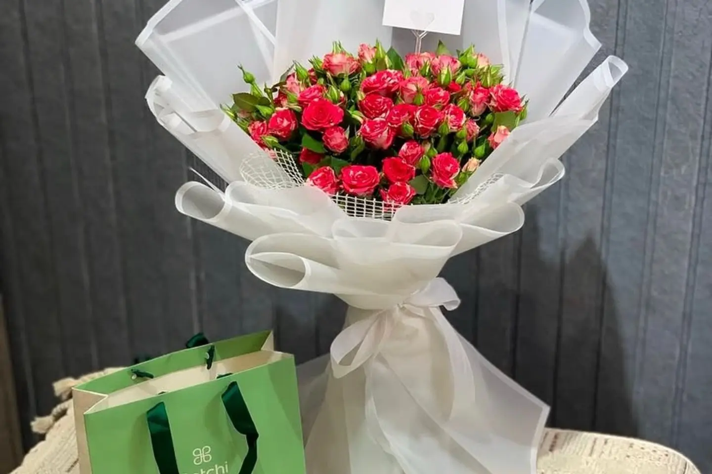 باتشي مع الورد ٢