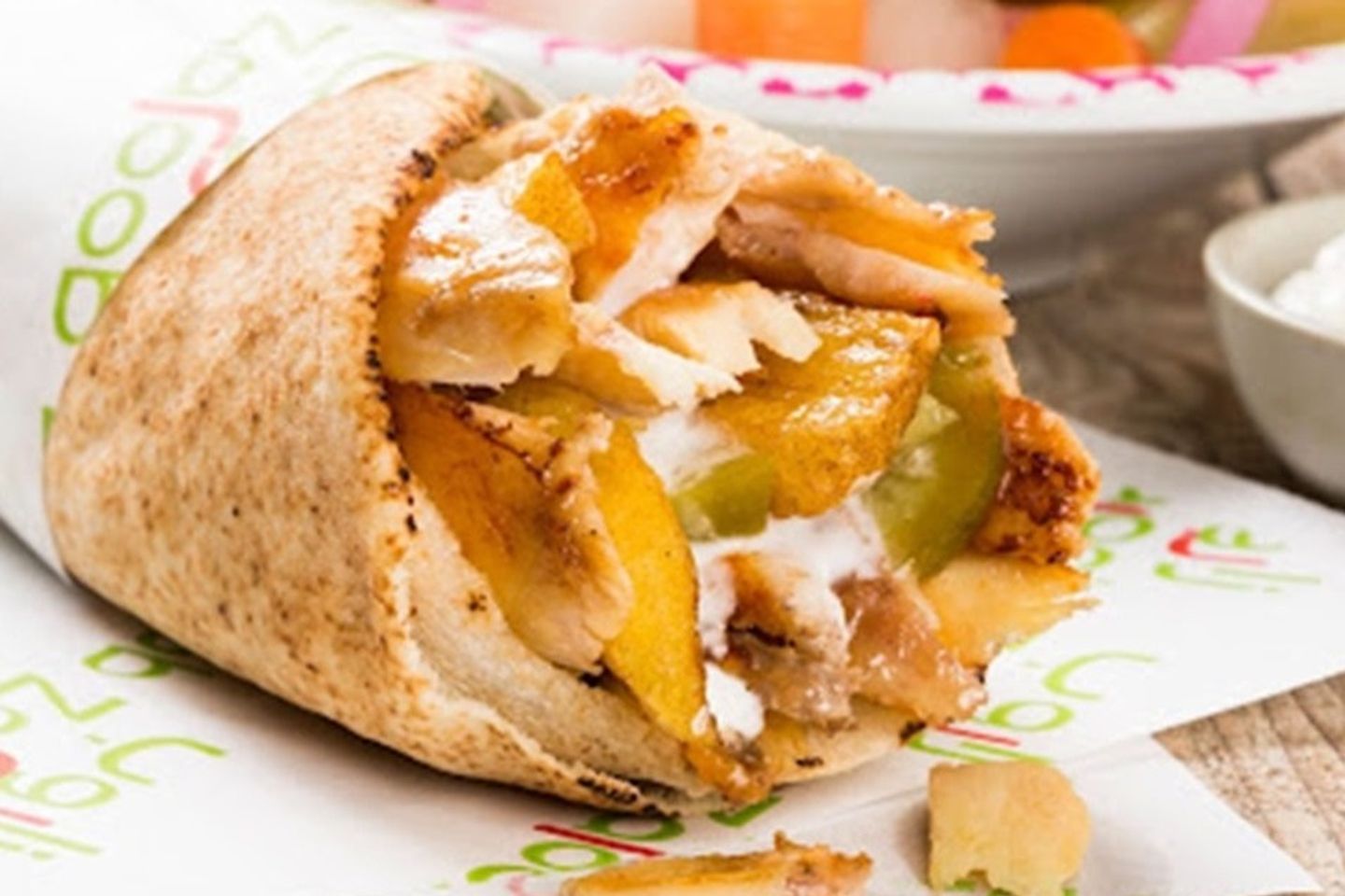ساندوتش شاورما صغير