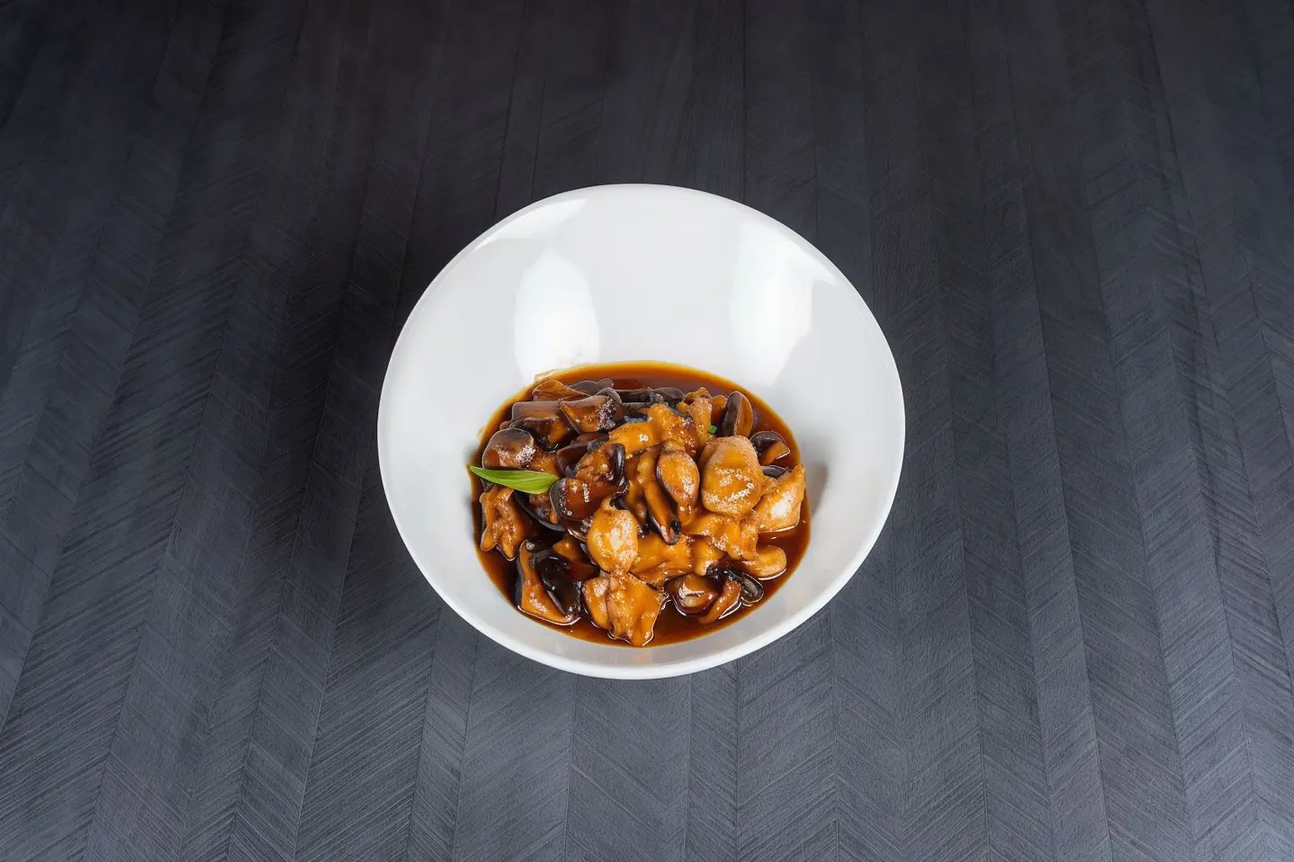 Chicken With Black Mushroom