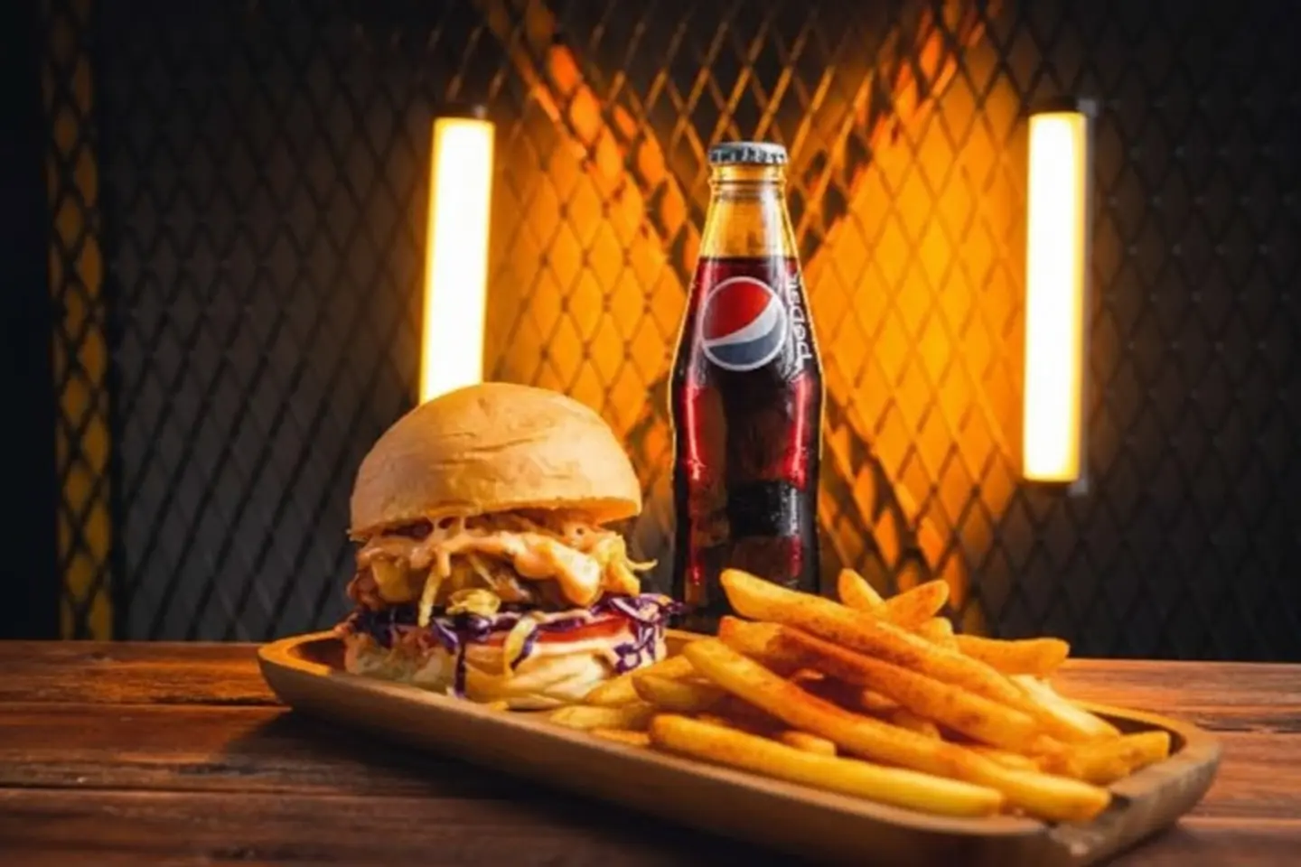 كريتوس وجبة