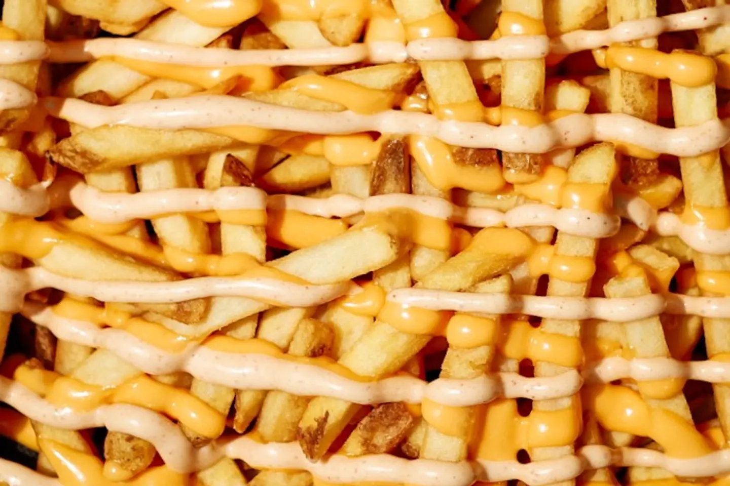 بطاطس بالجبن والصوص