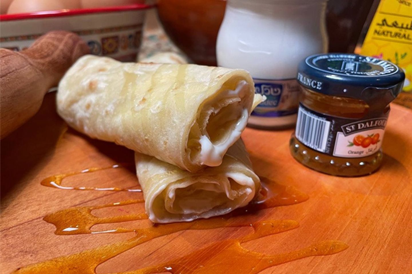جبن وعسل طبيعي