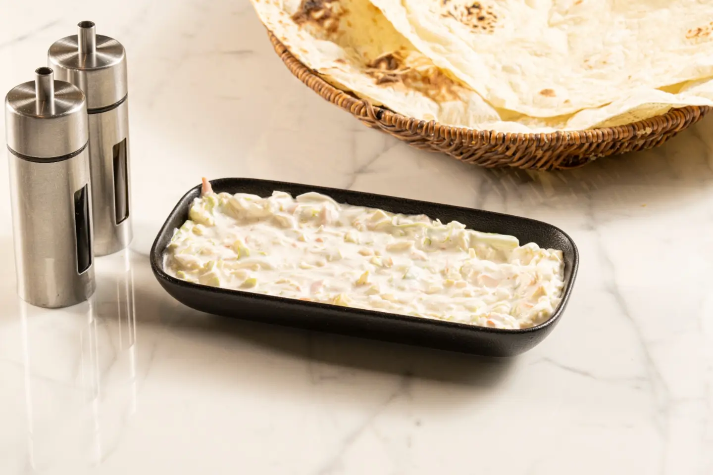 سلطة سويسرية