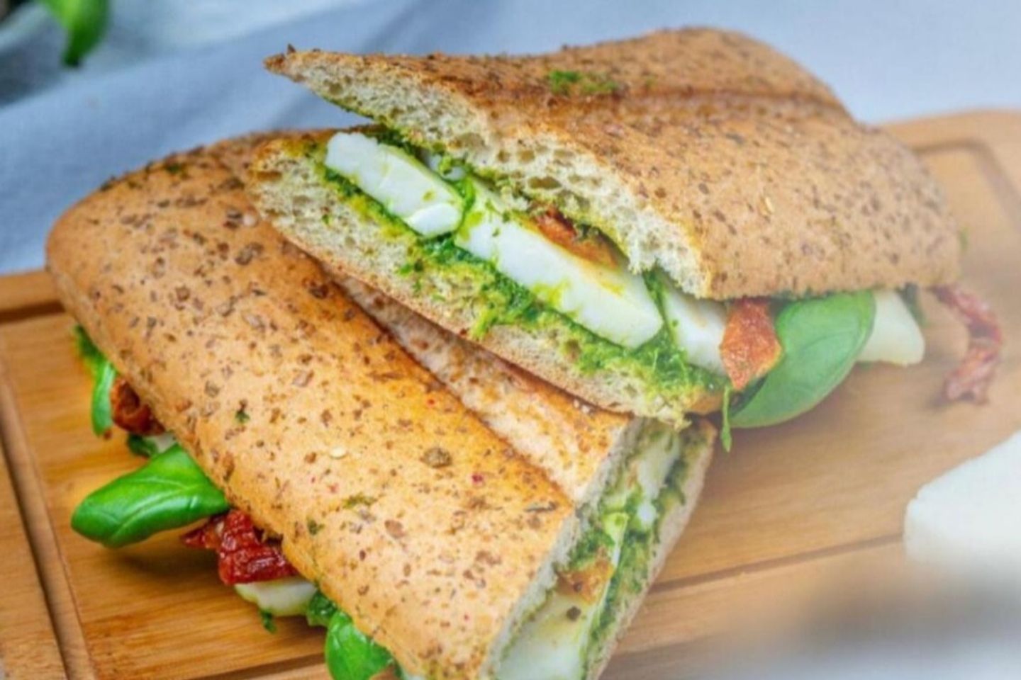 حلومي زعتر