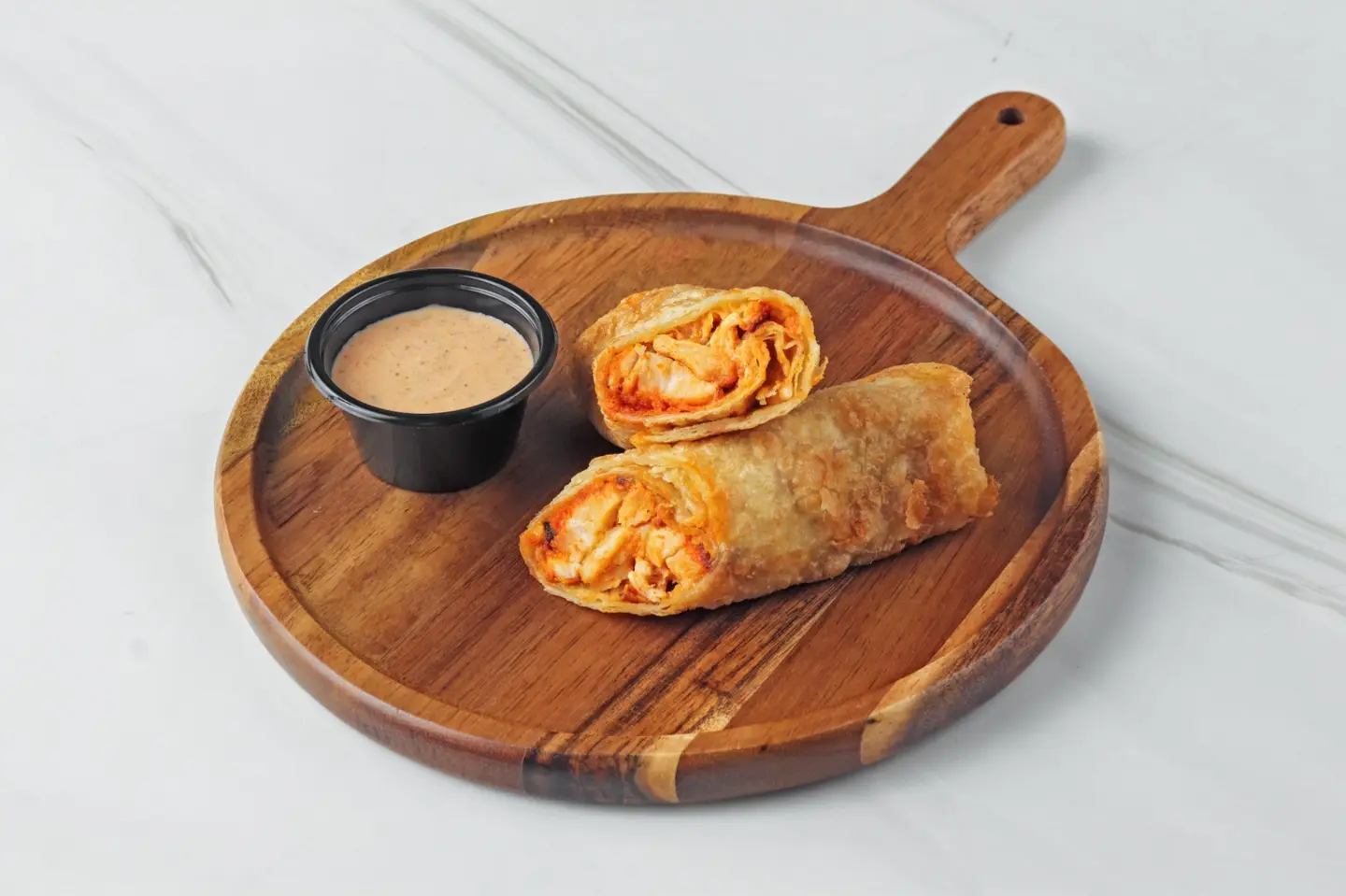 وجبة رول دجاج بمايونيز الثوم