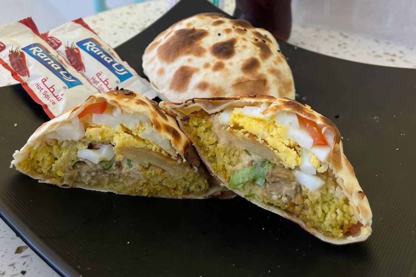 مدوره فلافل بالبيض