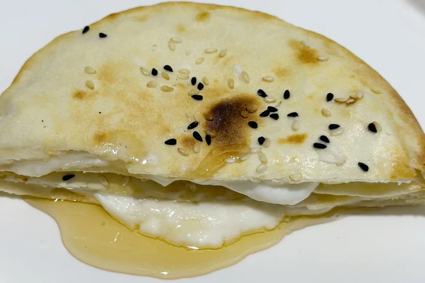فطيرة لبنة عسل