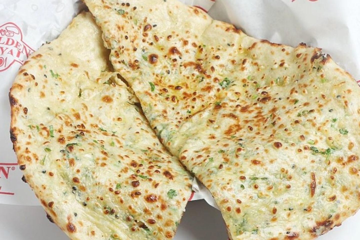 خبز نان بالجبن