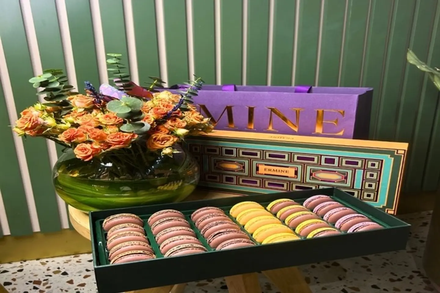 Ermine Macaron Large