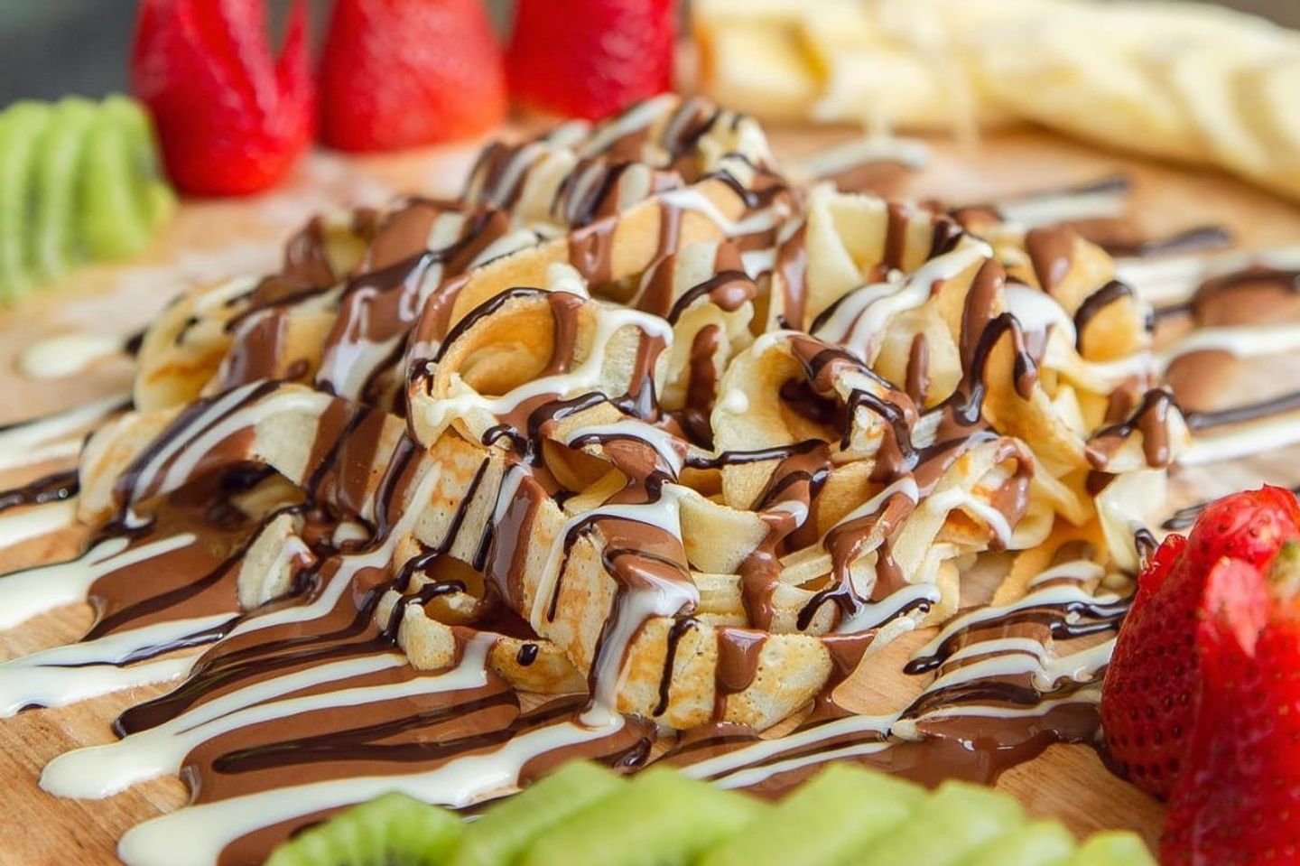 Fruits Fettuccine Crepe