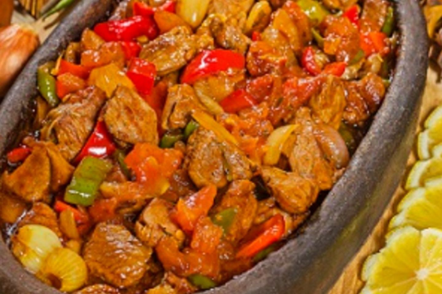 Boneless Meat Clay Pot