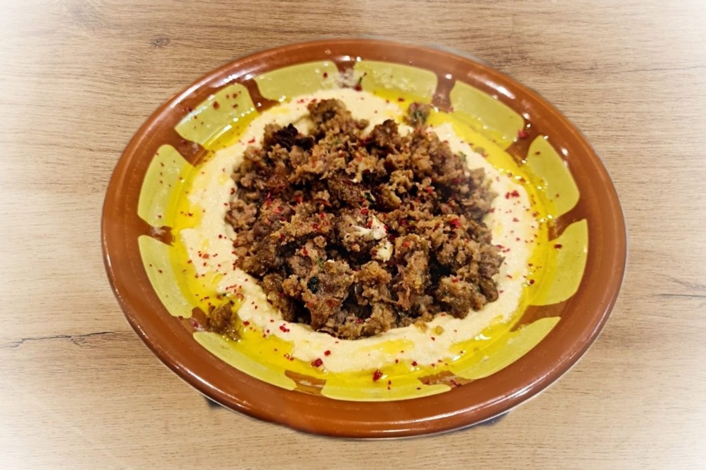 Hummus With Meat