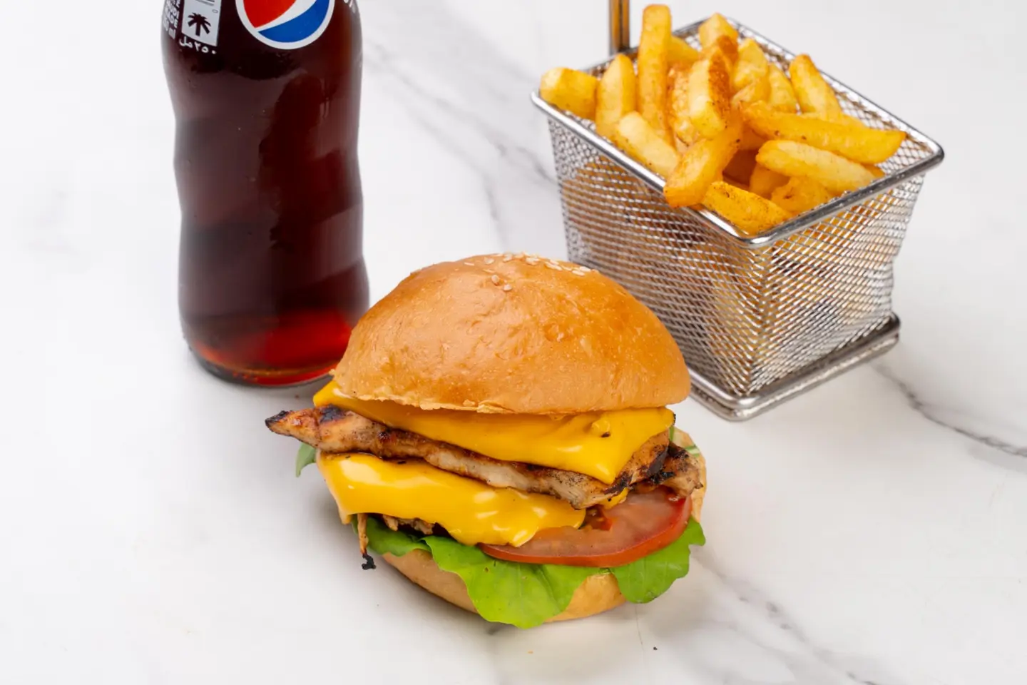 وجبة دبل برجر دجاج ميكي