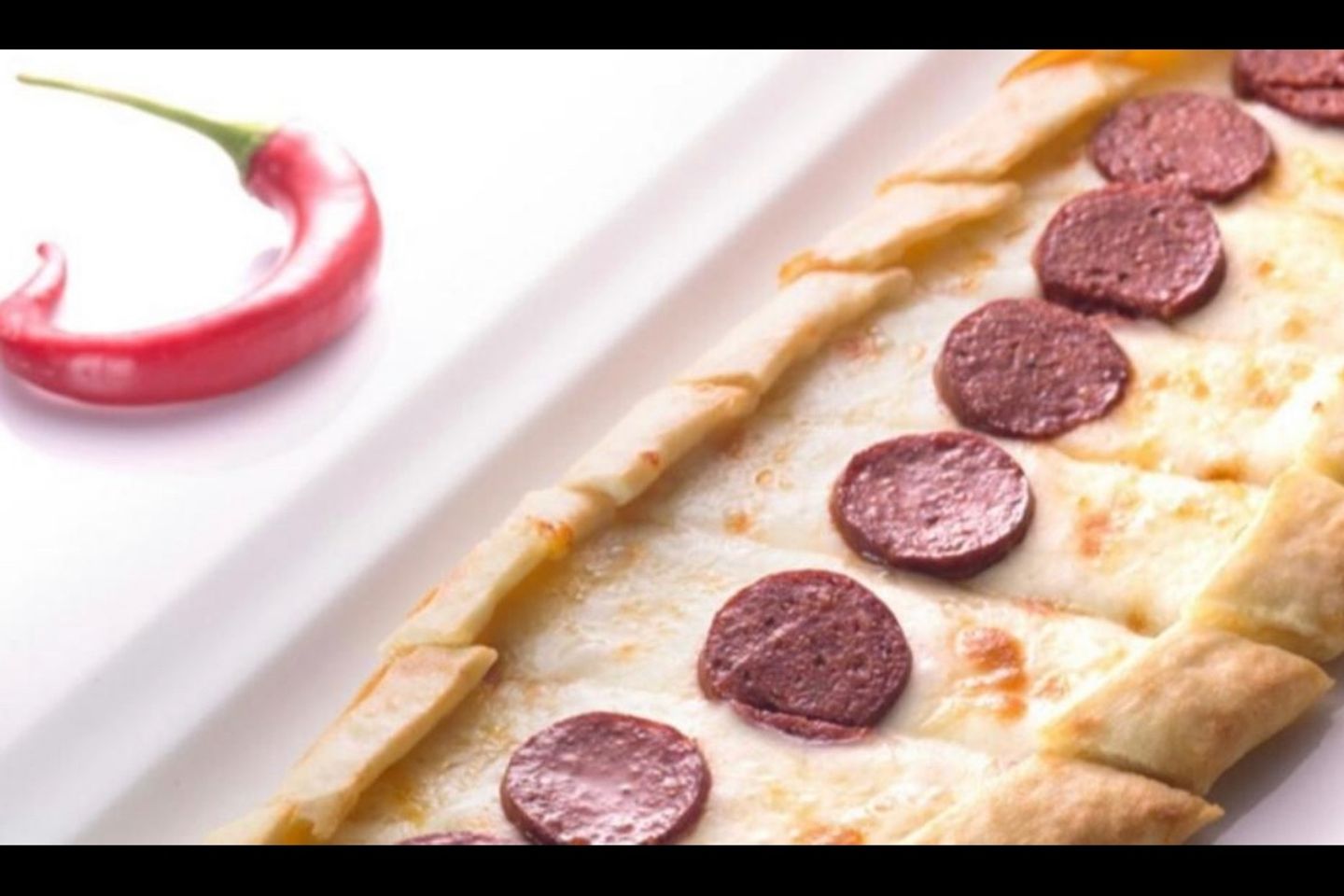 فطيرة نقانق و جبنة سائلة - صغير