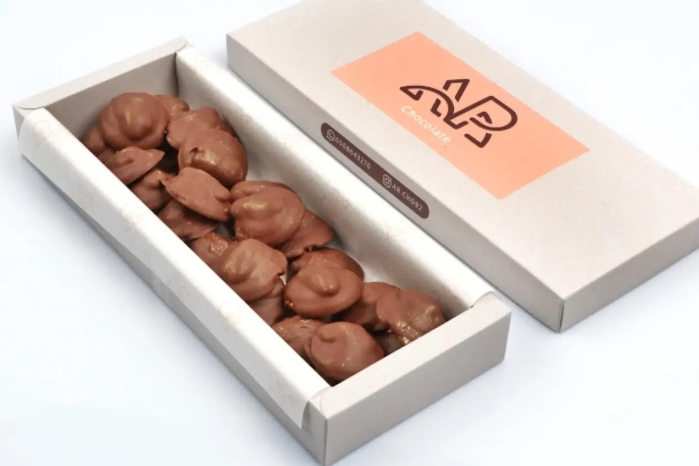 Chocolate Pecan With Caramel 25 Pieces