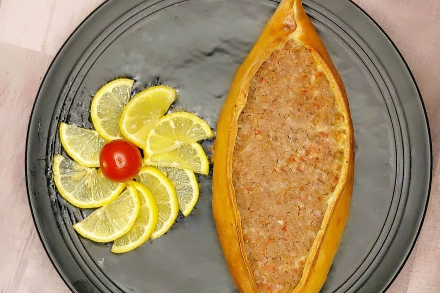 لحم بالجبن