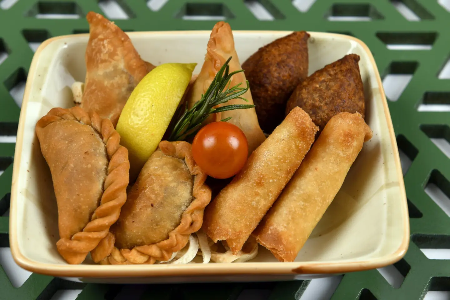 Muajanat Mix