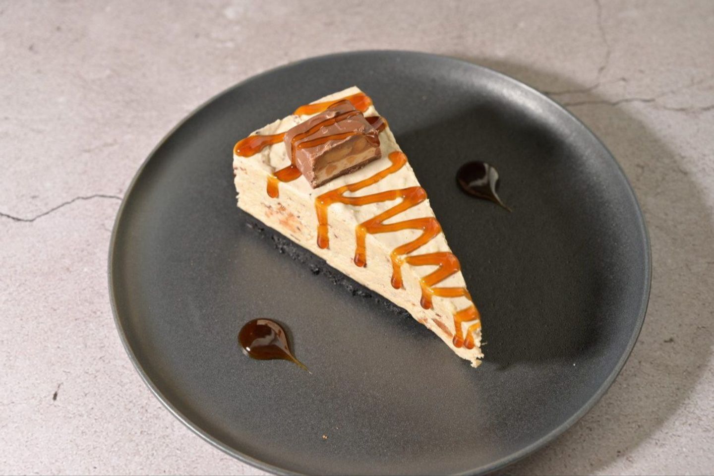 Snikers Cheesecake