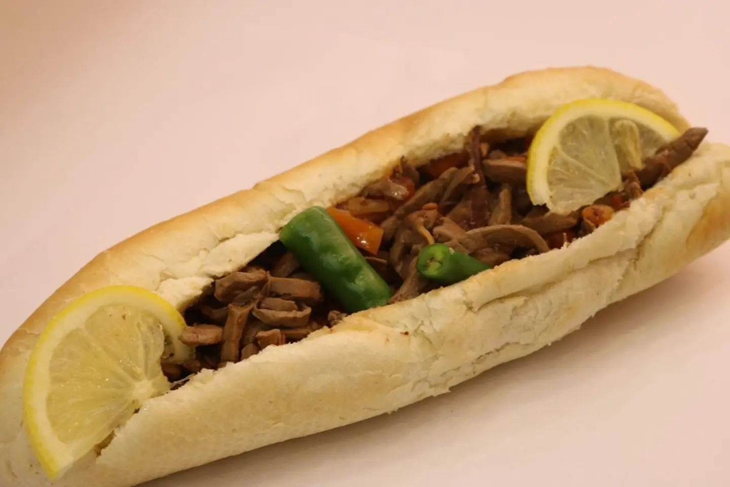 ساندوتش عالم عرائسي