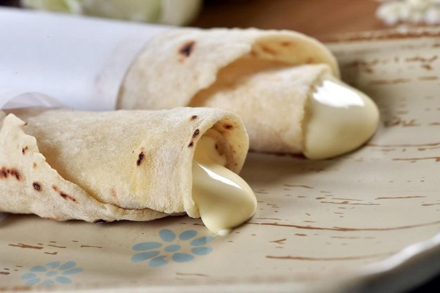 دجاج بالزبدة ساندوتش