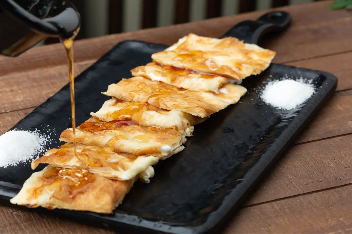 مطبق قشطة عسل