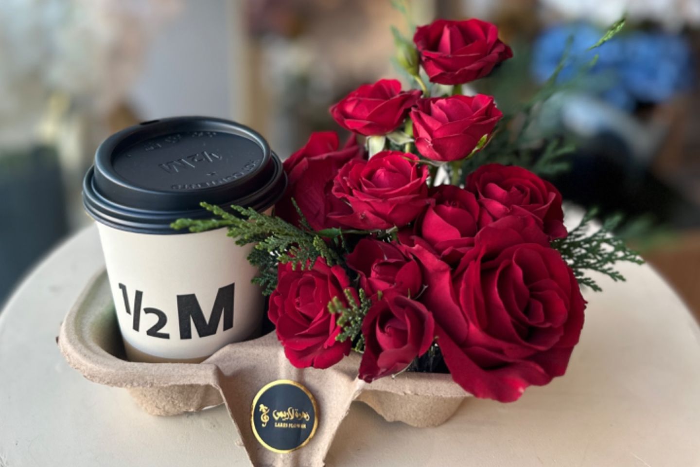 ورد مع قهوة من اختيارك C5