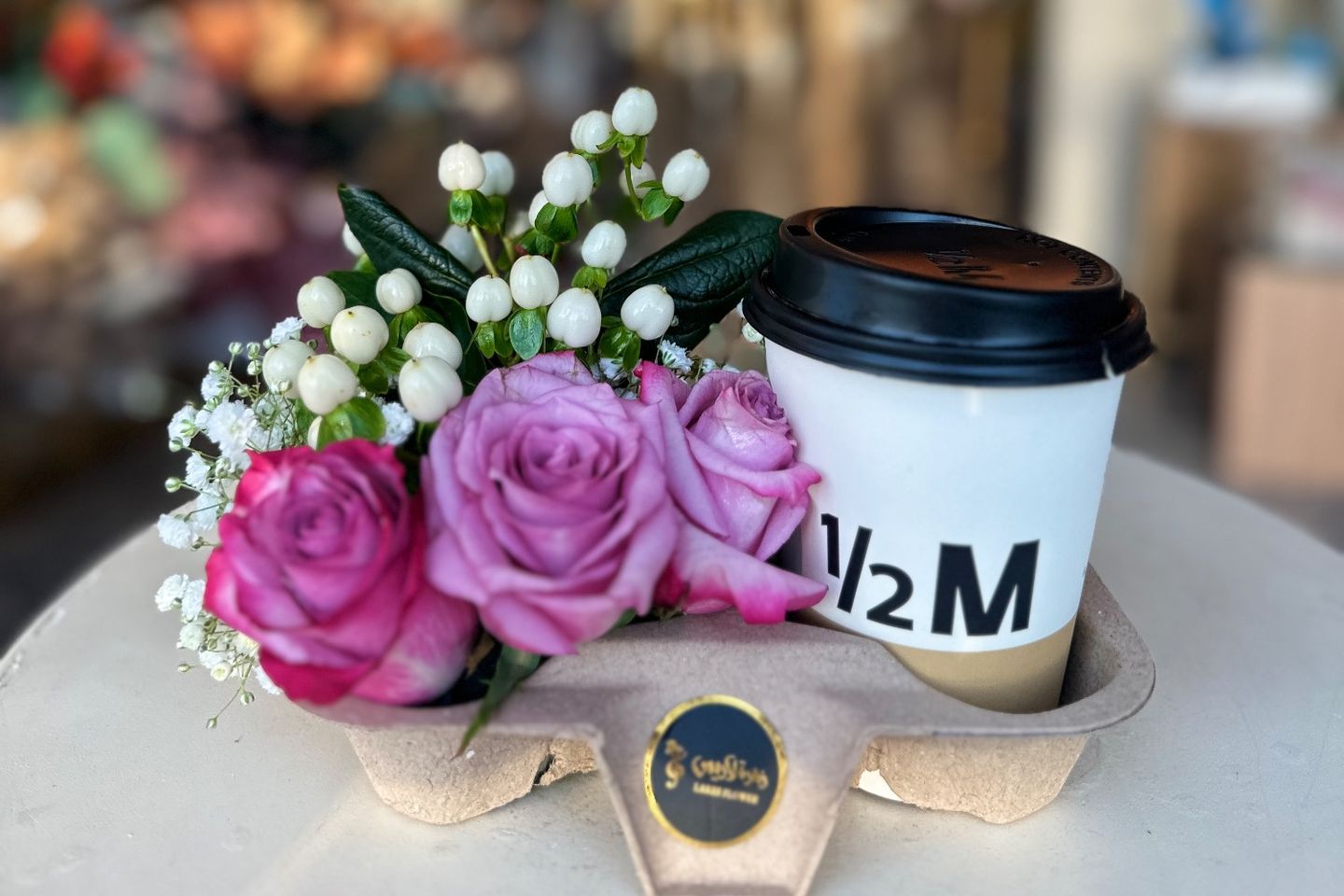 ورد مع قهوة من اختيارك C6