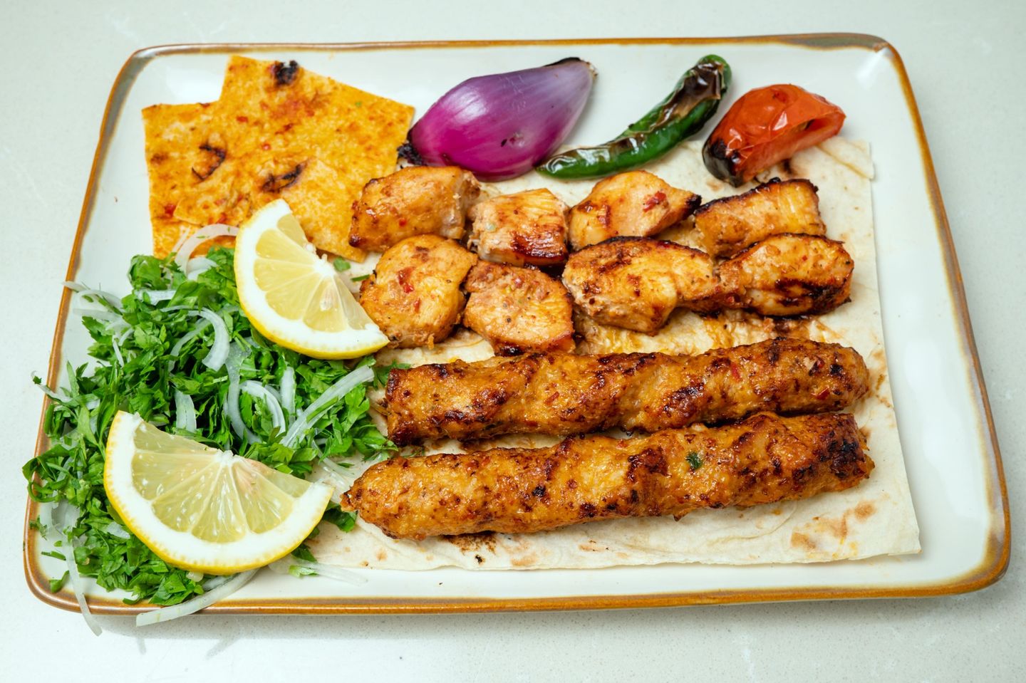 مشوي مشكل دجاج